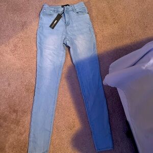 (SOLD)Size 0- High Rise Skinny jeans